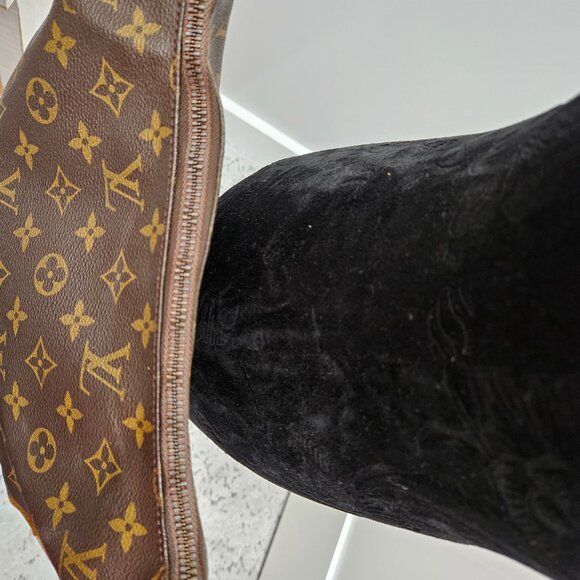 Louis Vuitton Monogram Canvas Hobo Bag - Picture 9 of 14